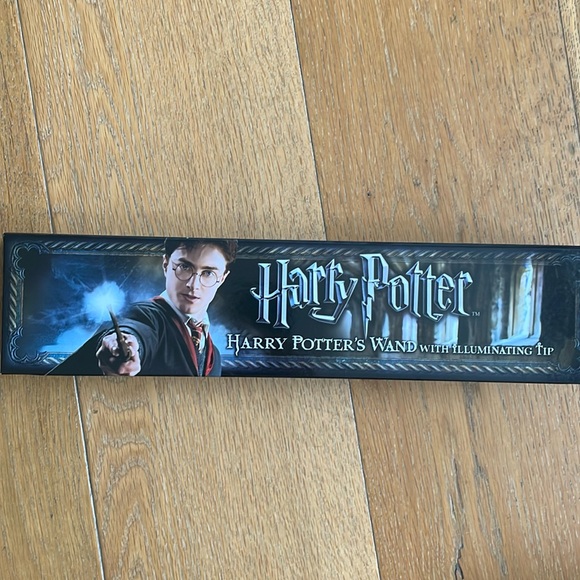 Hasty Potter Wand w/ Illuminating Tip - Picture 1 of 5